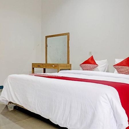 Oyo 90483 Homestay Permata Syariah Bangko エクステリア 写真