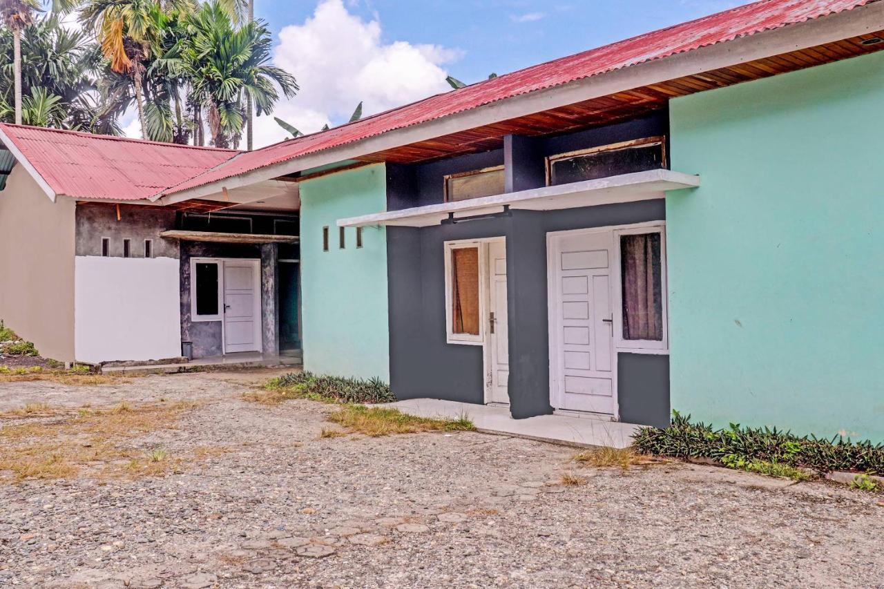 Oyo 90483 Homestay Permata Syariah Bangko エクステリア 写真